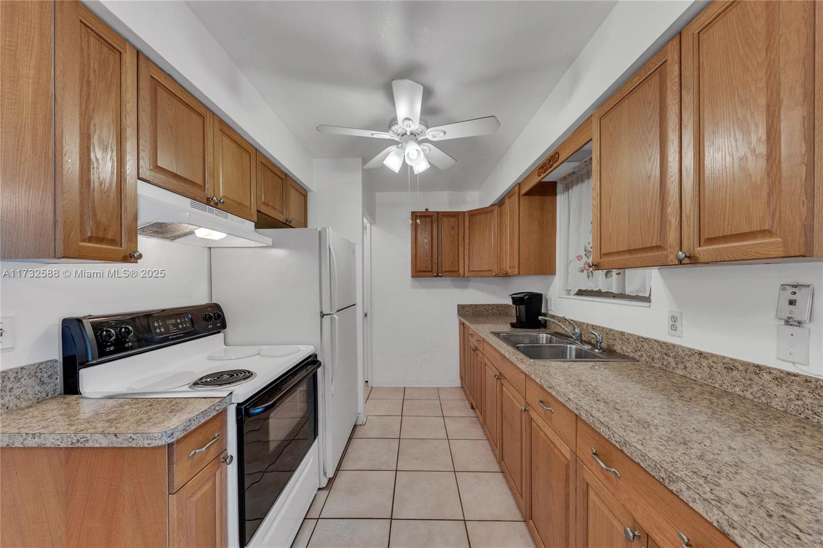 2300 Jackson St # 10, Hollywood FL 33020 photo 4