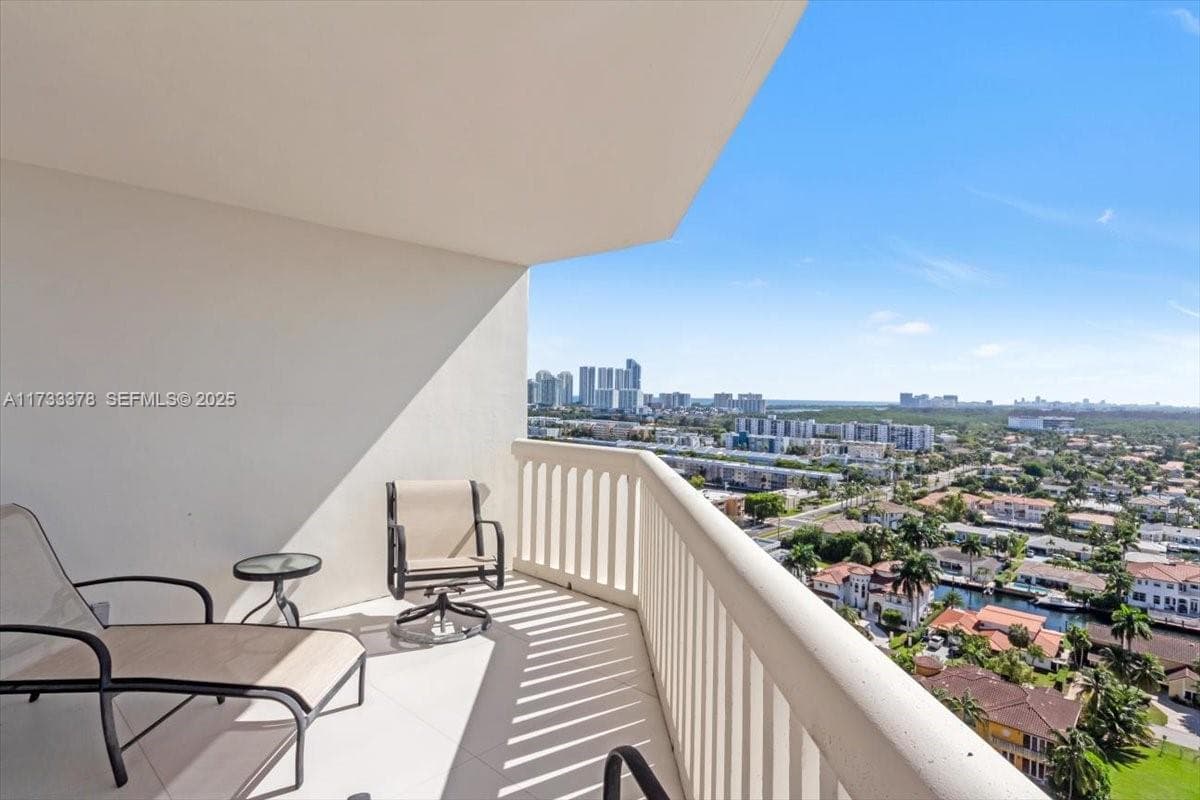 1000 Island Blvd # 2003, Aventura FL 33160 photo 5