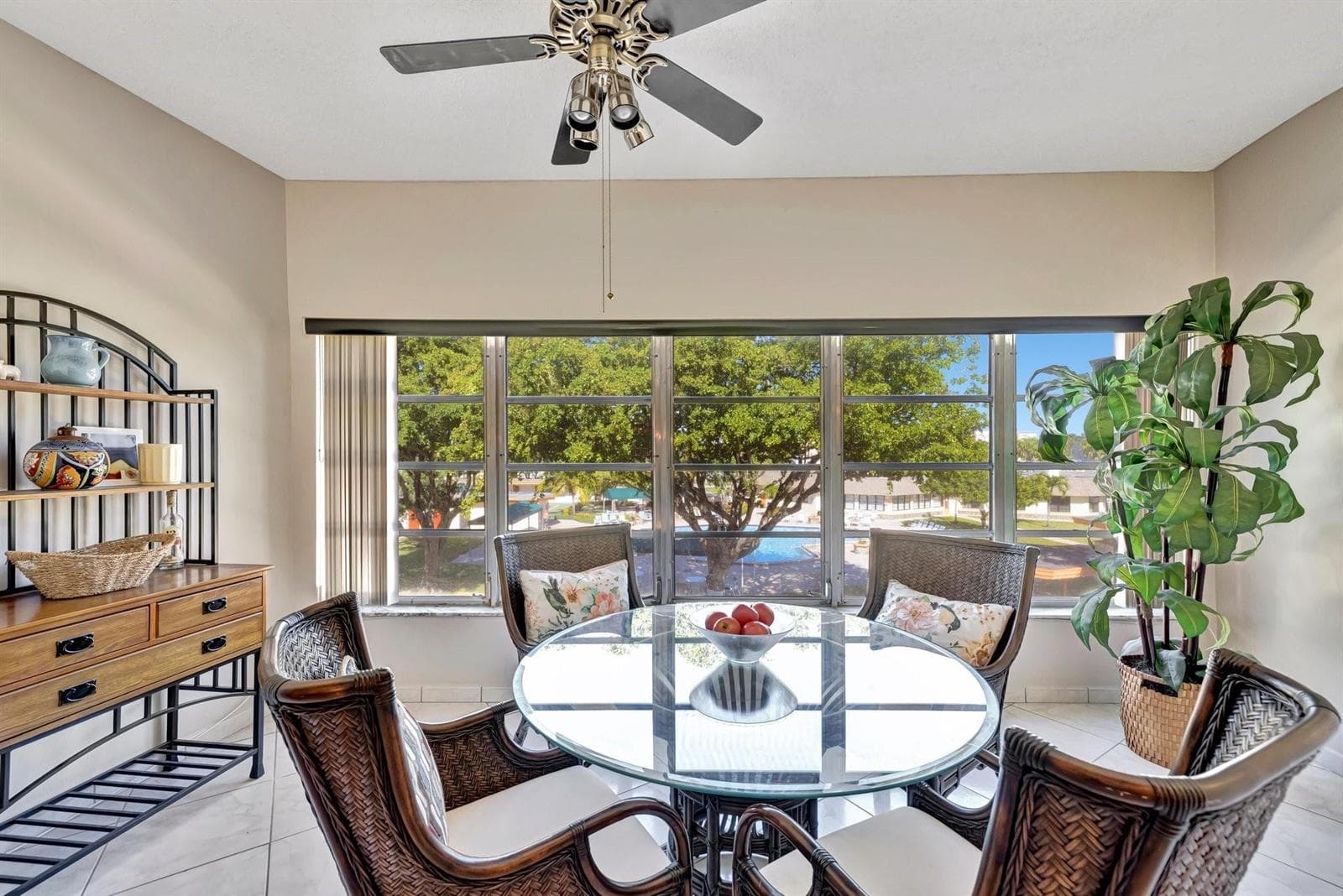 4270 NW 40th Street # 302, Lauderdale Lakes FL 33319 photo 5