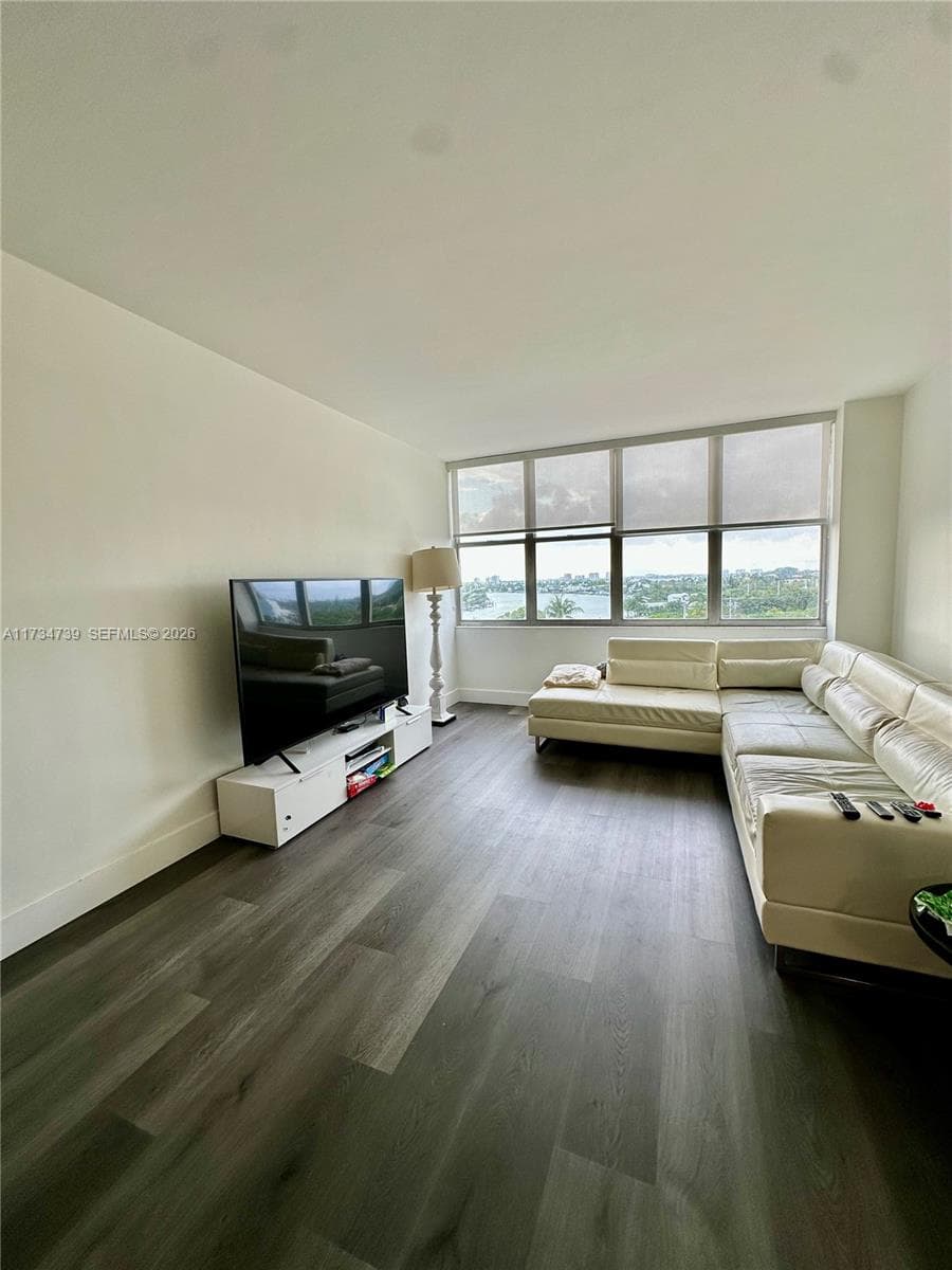 7441 Wayne Ave # 6B, Miami Beach FL 33141 photo 2