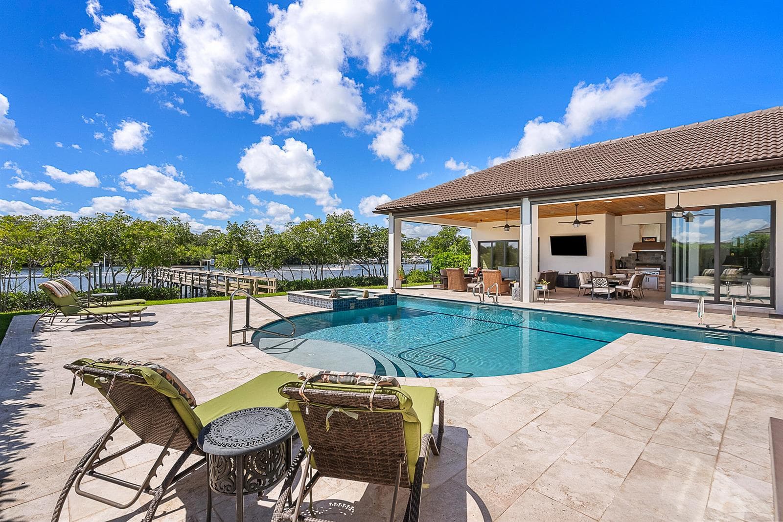 201 SE Fiore Bello, Port St. Lucie FL 34952 photo 3