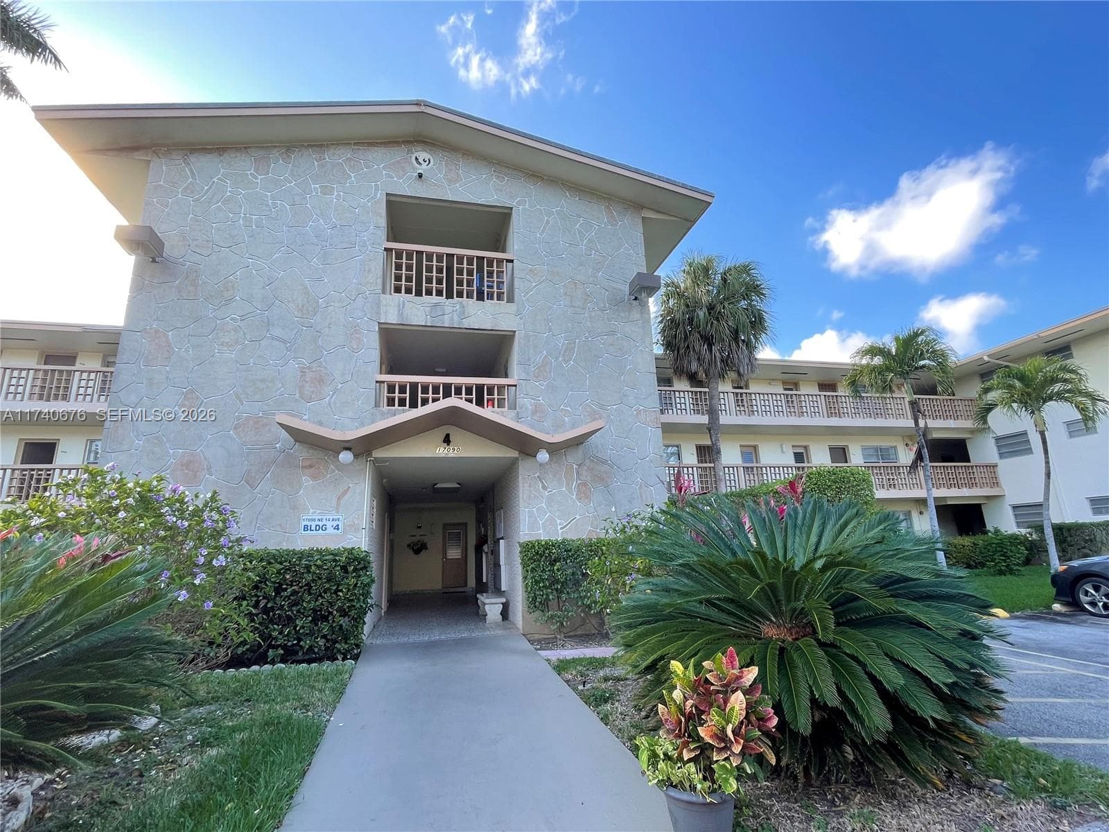 17090 NE 14th Ave # 314, Miami FL 33162 photo 3