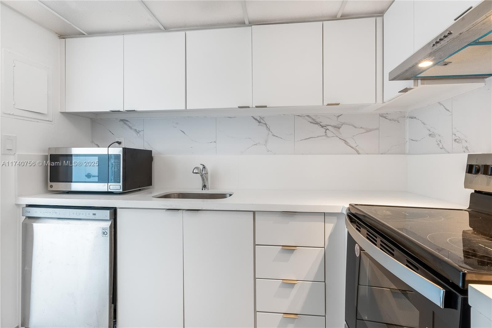 1000 West Ave # 1008, Miami Beach FL 33139 photo 5
