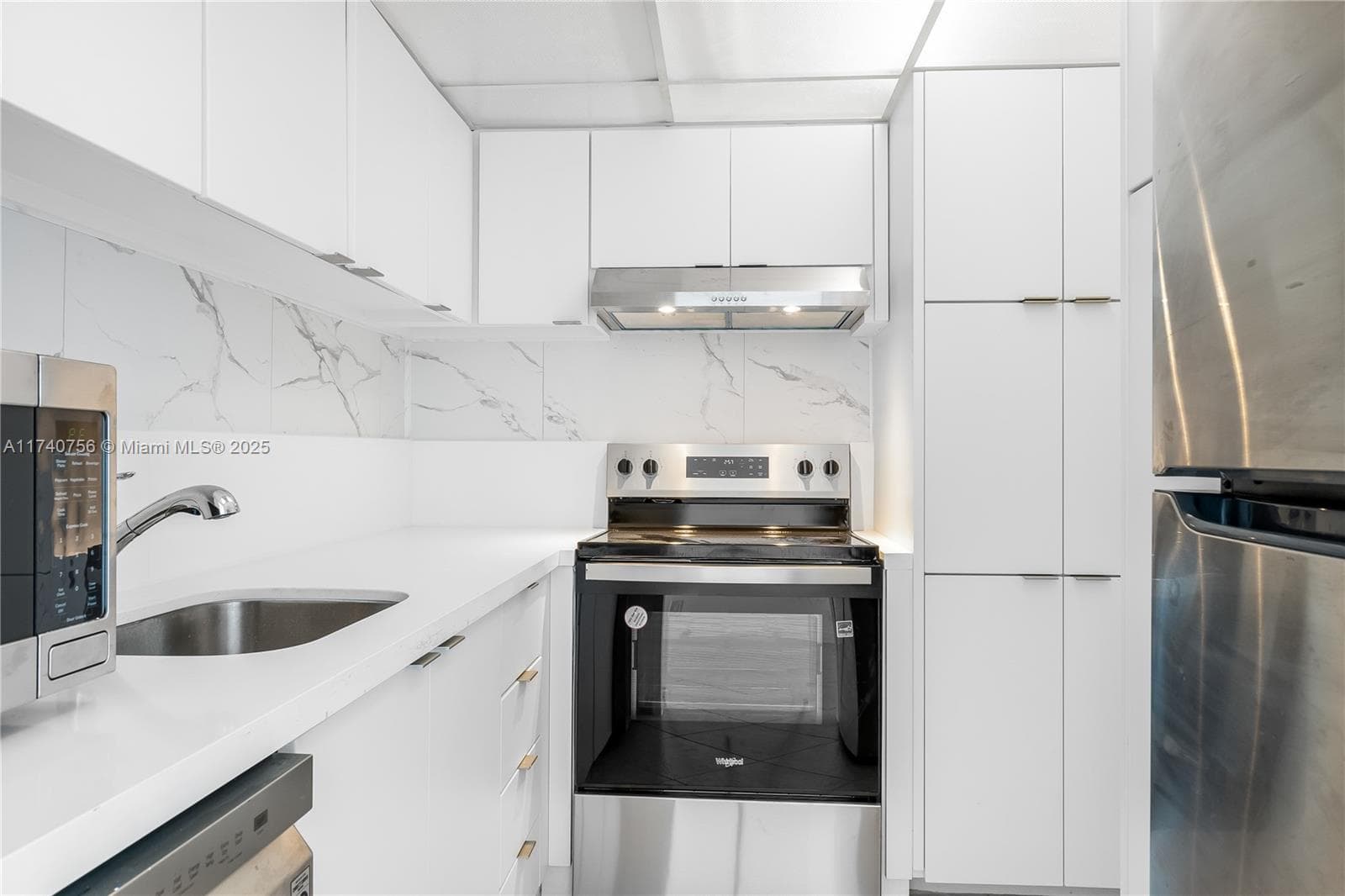 1000 West Ave # 1008, Miami Beach FL 33139 photo 4