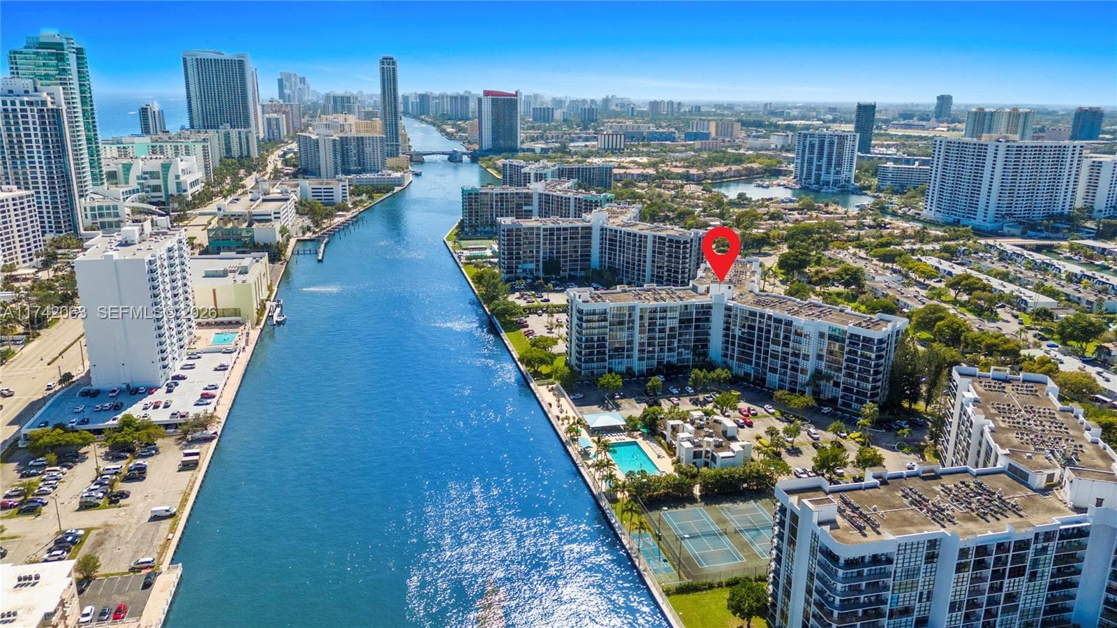 800 Parkview Dr # 909, Hallandale Beach FL 33009