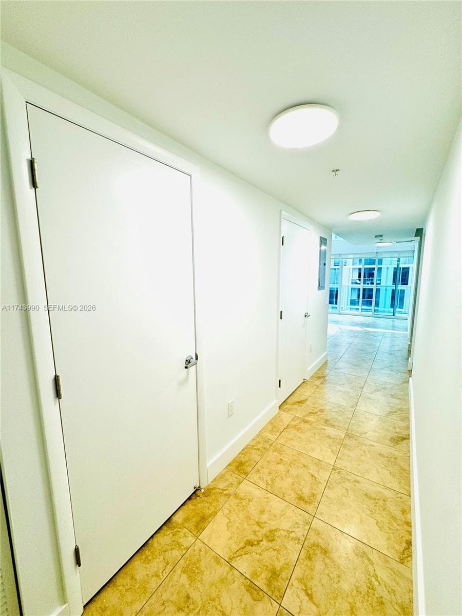 41 SE 5th St # 808, Miami FL 33131 photo 3