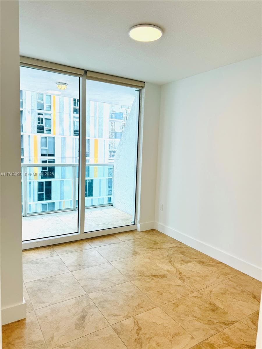 41 SE 5th St # 808, Miami FL 33131 photo 5