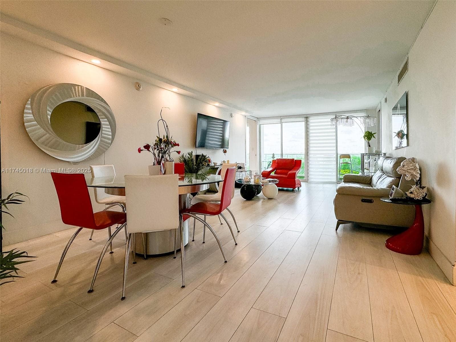 100 Bayview Dr # 721, Sunny Isles Beach FL 33160