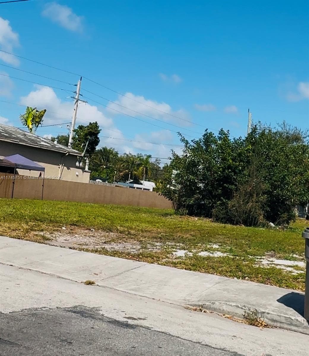 1023 W Las Olas Blvd, Fort Lauderdale FL 33312