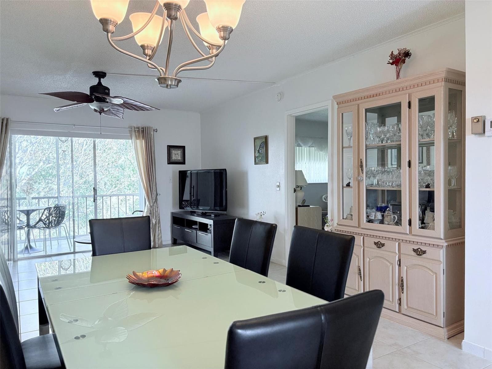 1055 Country Club Drive # 404, Margate FL 33063 photo 5