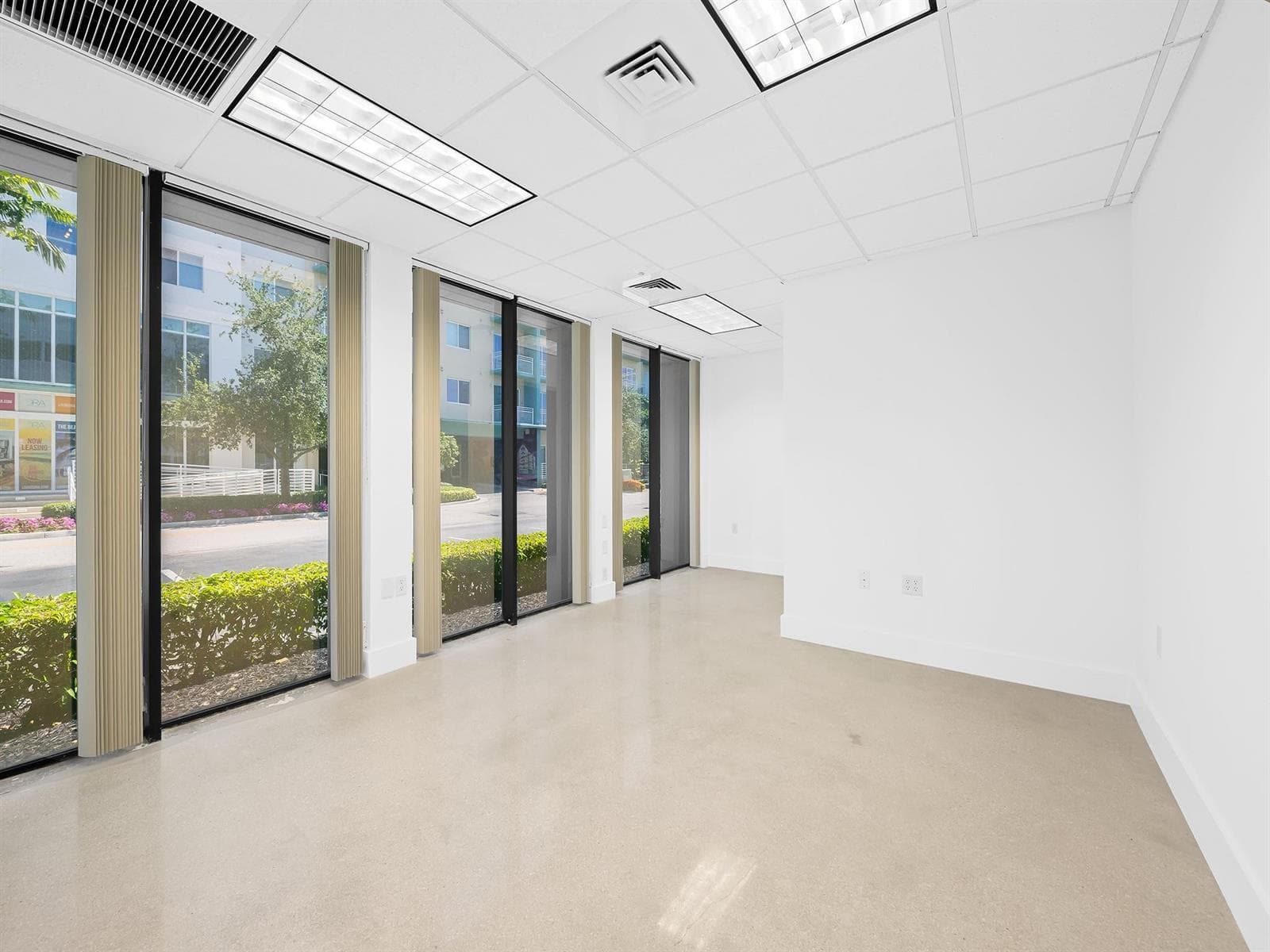 707 NE 3rd Avenue, Fort Lauderdale FL 33304 photo 5