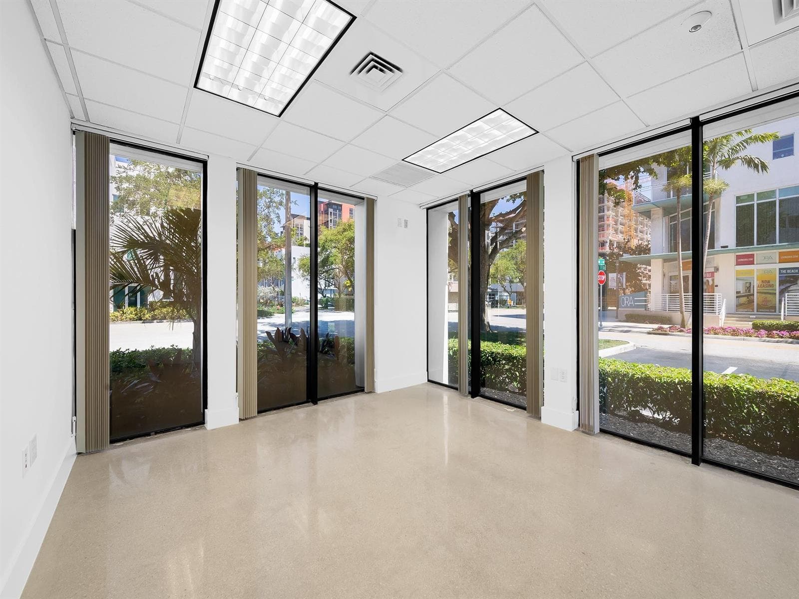 707 NE 3rd Avenue, Fort Lauderdale FL 33304 photo 4