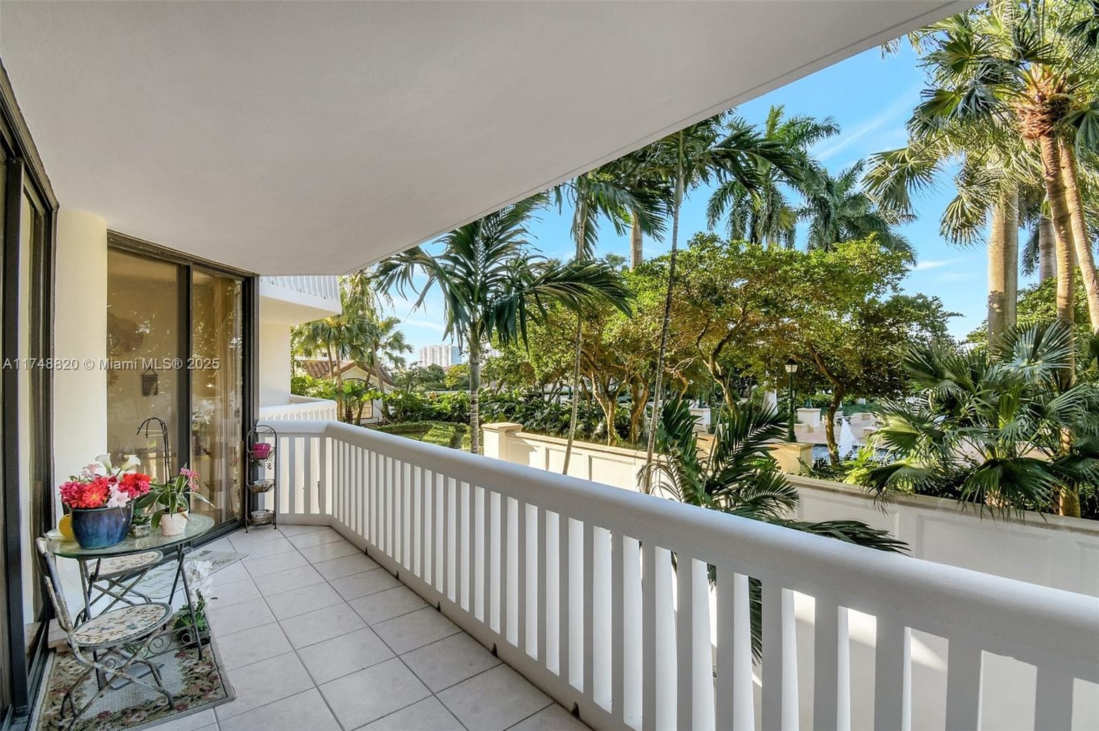 2000 ISLAND Blvd # 410, Aventura FL 33160 photo 4