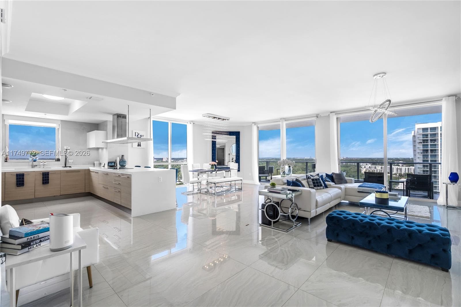 17111 Biscayne Blvd # 2001, North Miami Beach FL 33160 photo 2