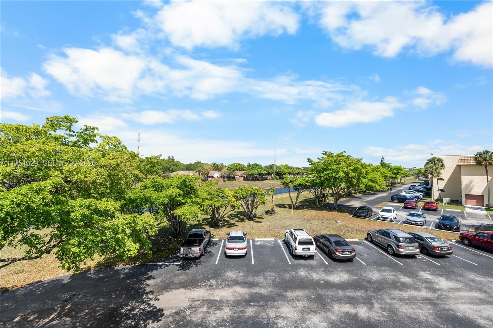 8450 Sunrise Lakes Blvd # 306, Sunrise FL 33322 photo 4