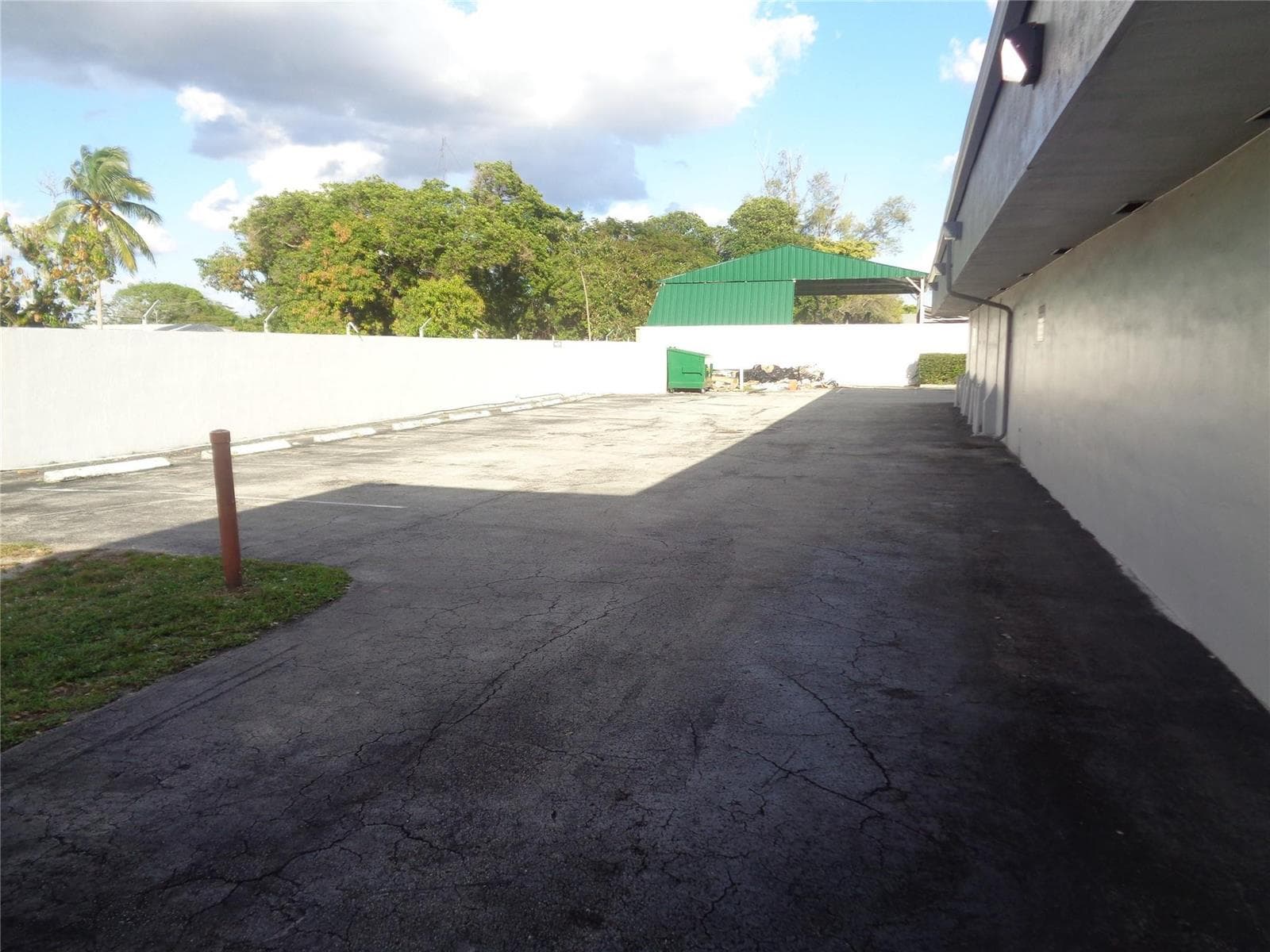2323 NW 19th Street, Fort Lauderdale FL 33311 photo 2