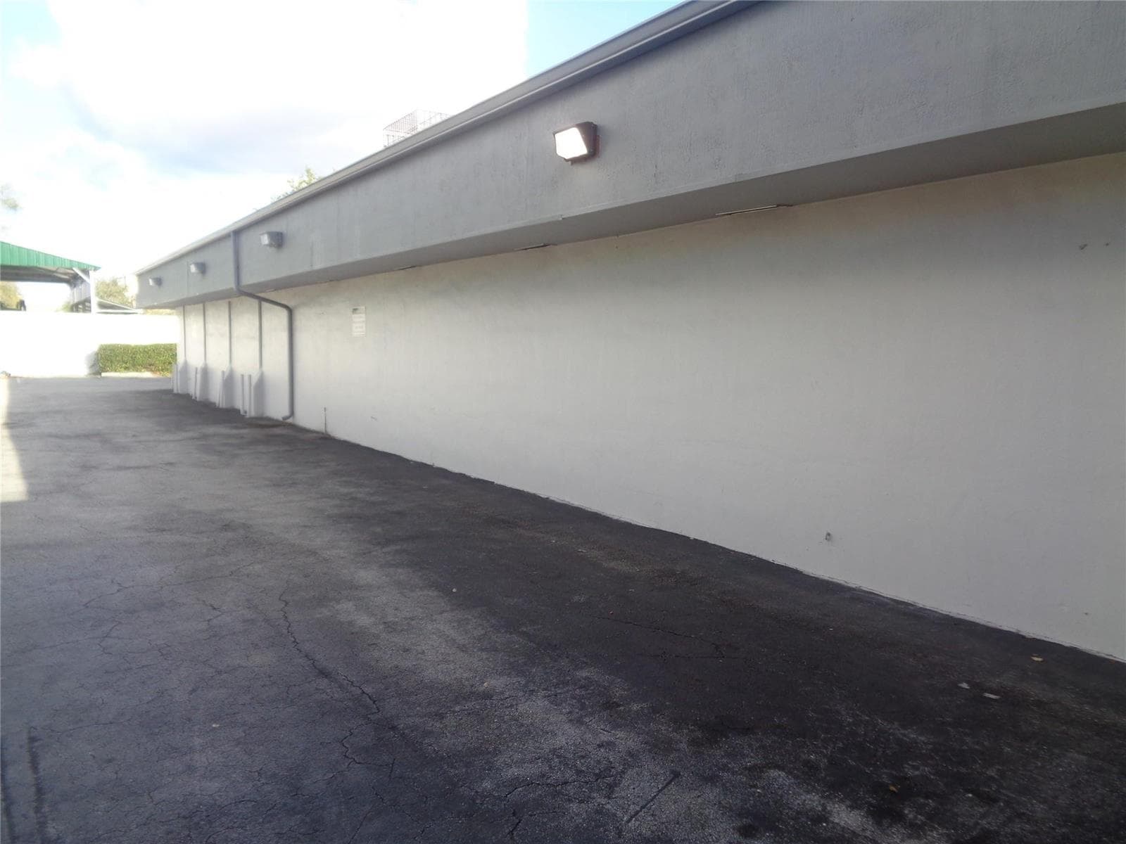 2323 NW 19th Street, Fort Lauderdale FL 33311 photo 3