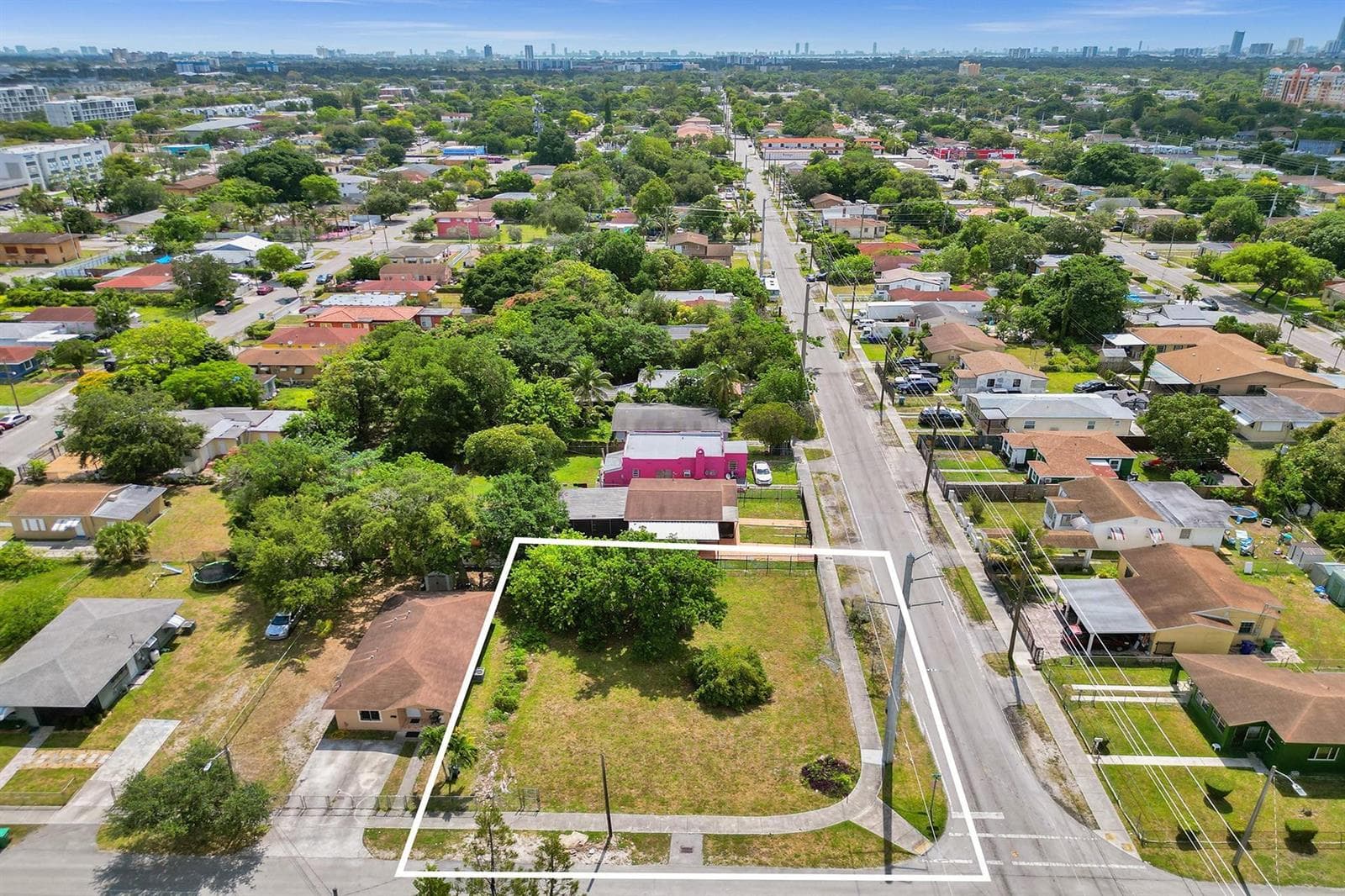1895 NW 58th Street, Miami FL 33142 photo 2