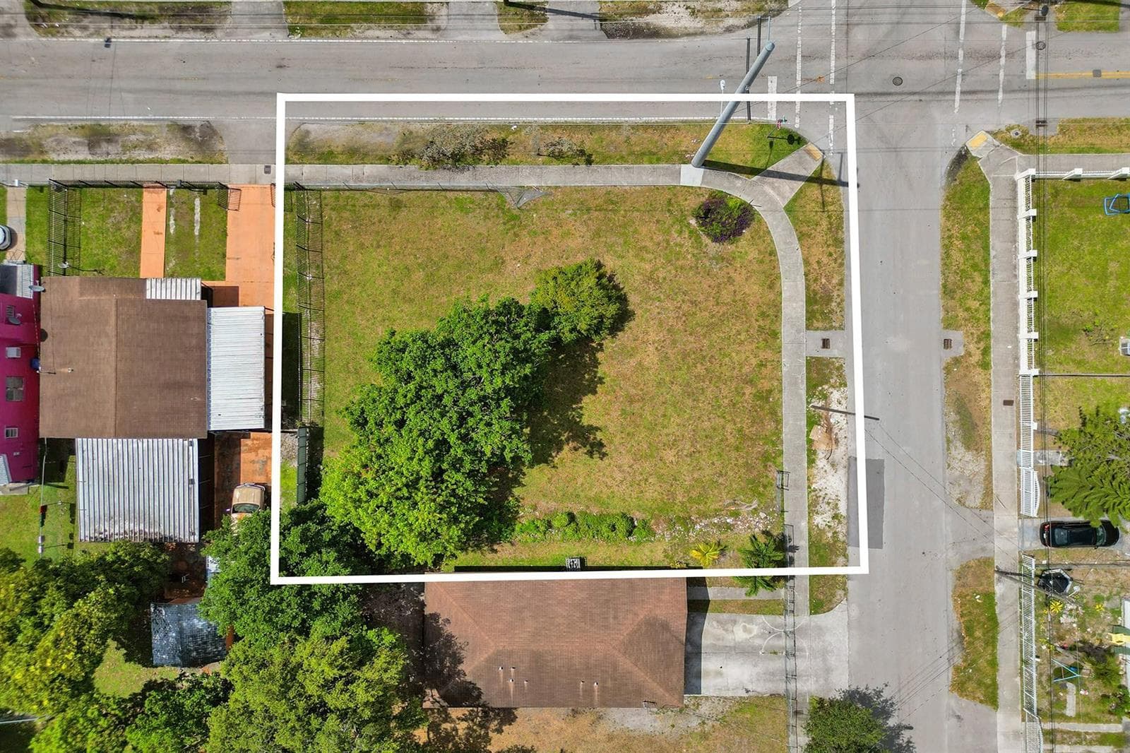 1895 NW 58th Street, Miami FL 33142 photo 4