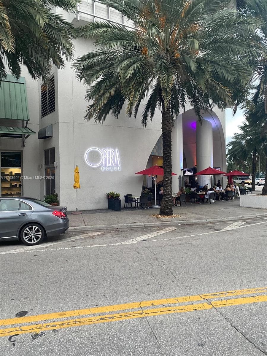 1750 N Bayshore Dr # 2905, Miami FL 33132 photo 2