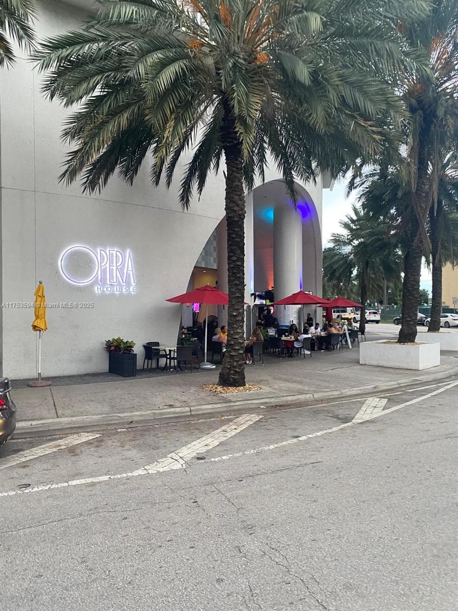1750 N Bayshore Dr # 2905, Miami FL 33132 photo 3