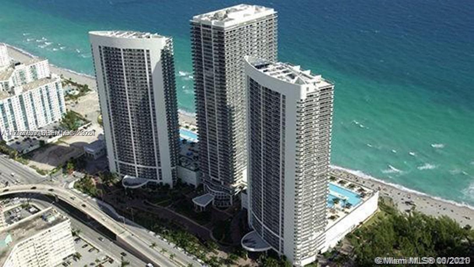 1830 S Ocean Dr # 3208, Hallandale Beach FL 33009 photo 2