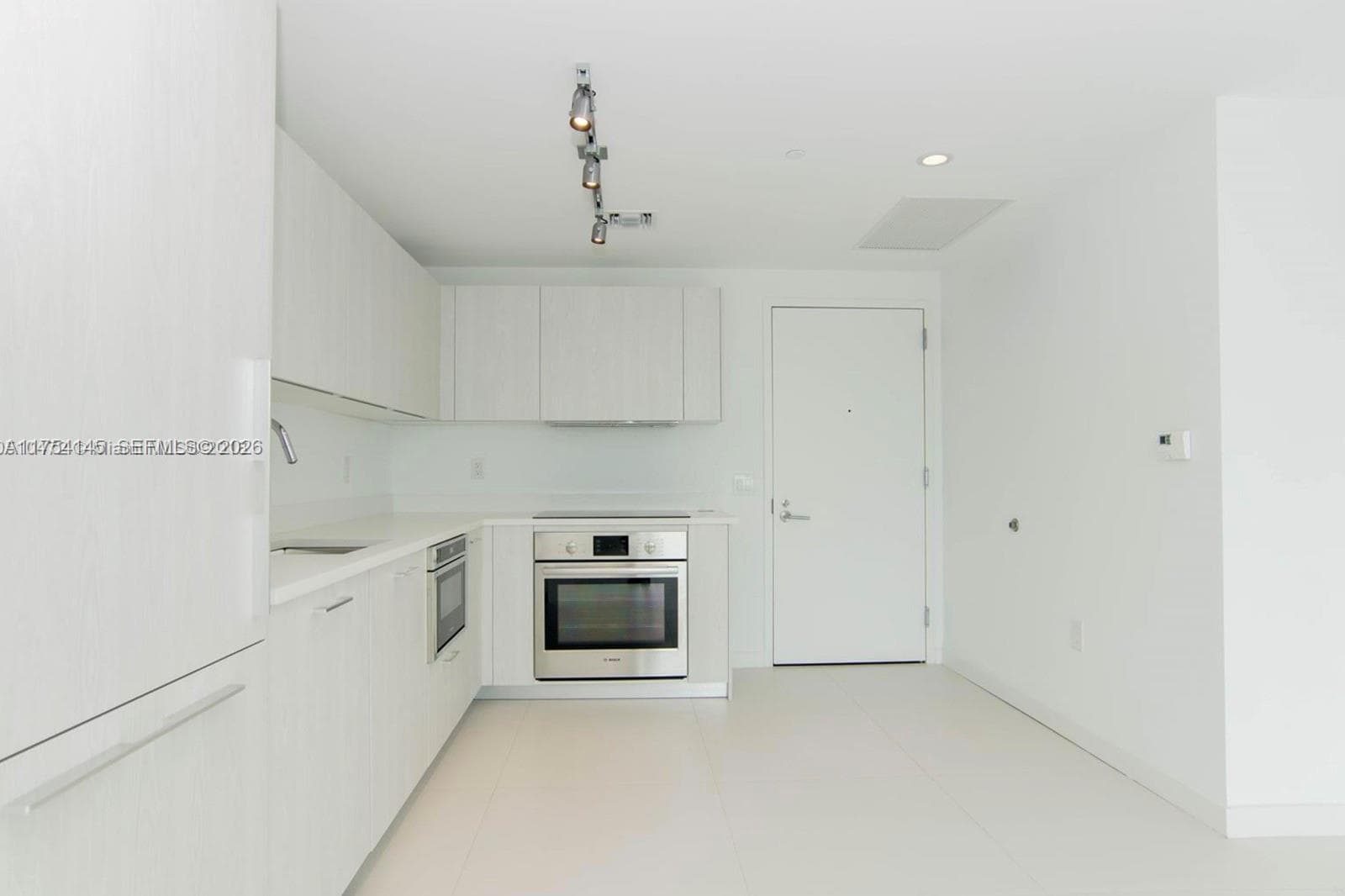 501 NE 31st St # 2009, Miami FL 33137 photo 4