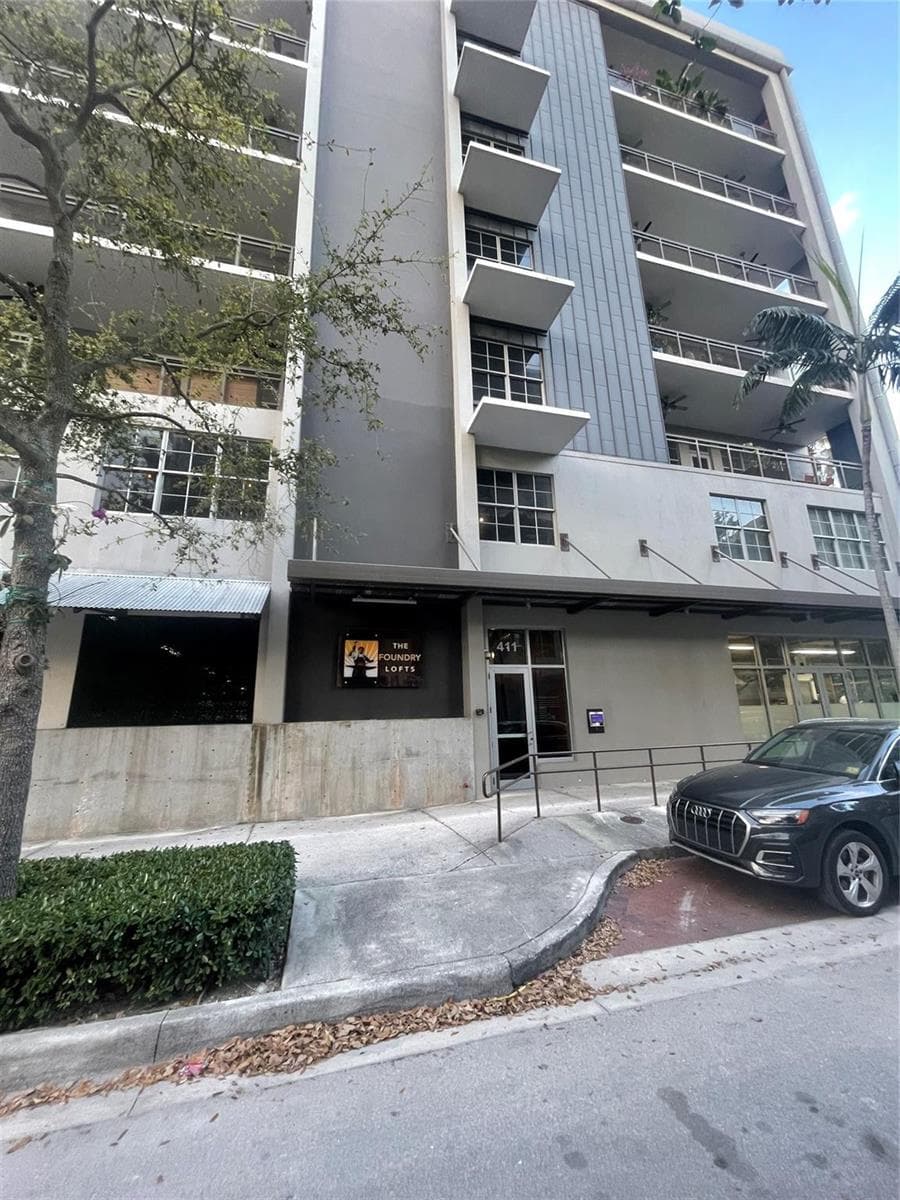 411 NW 1st Avenue # 404, Fort Lauderdale FL 33301 photo 2