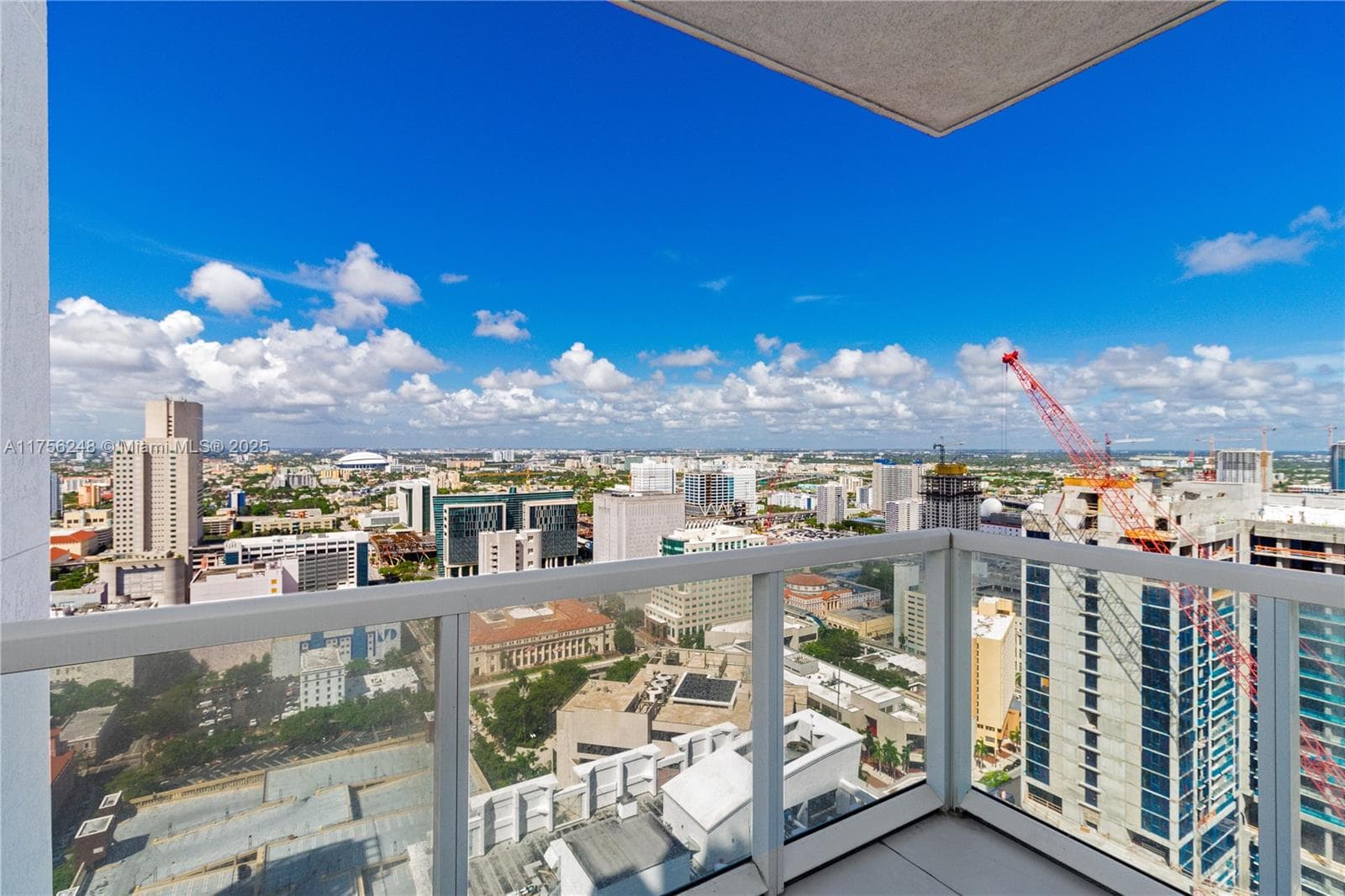 253 NE 2nd St # 3702, Miami FL 33132 photo 3