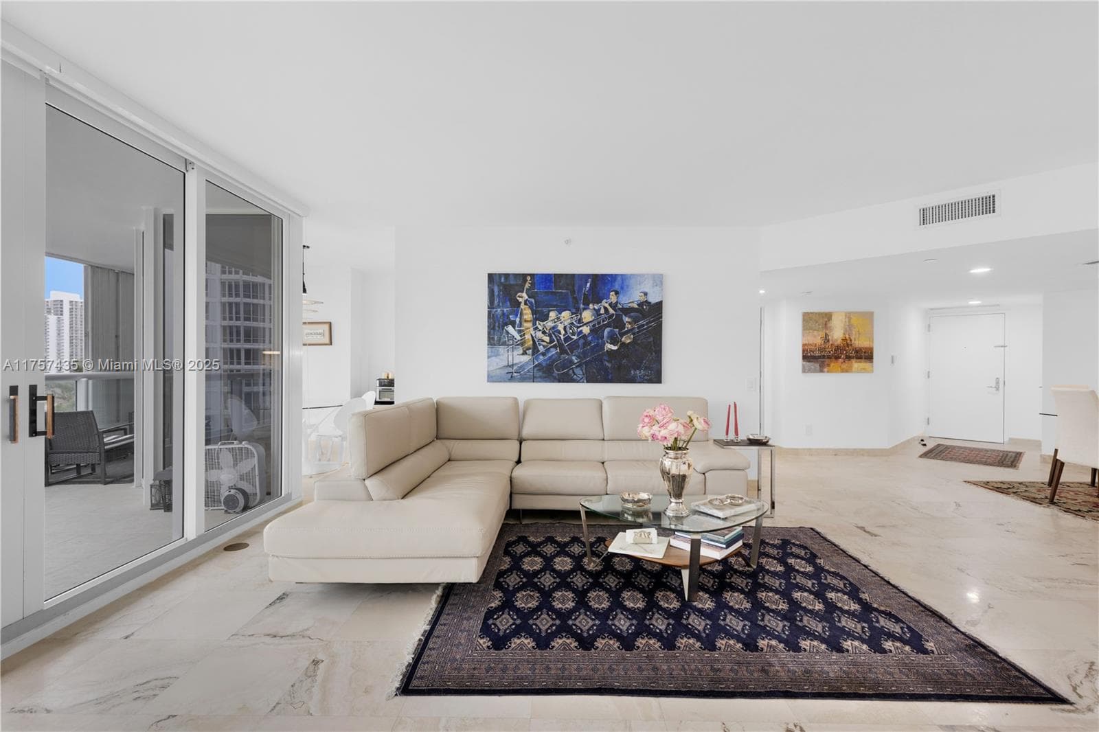 21055 Yacht Club Dr # 902, Aventura FL 33180