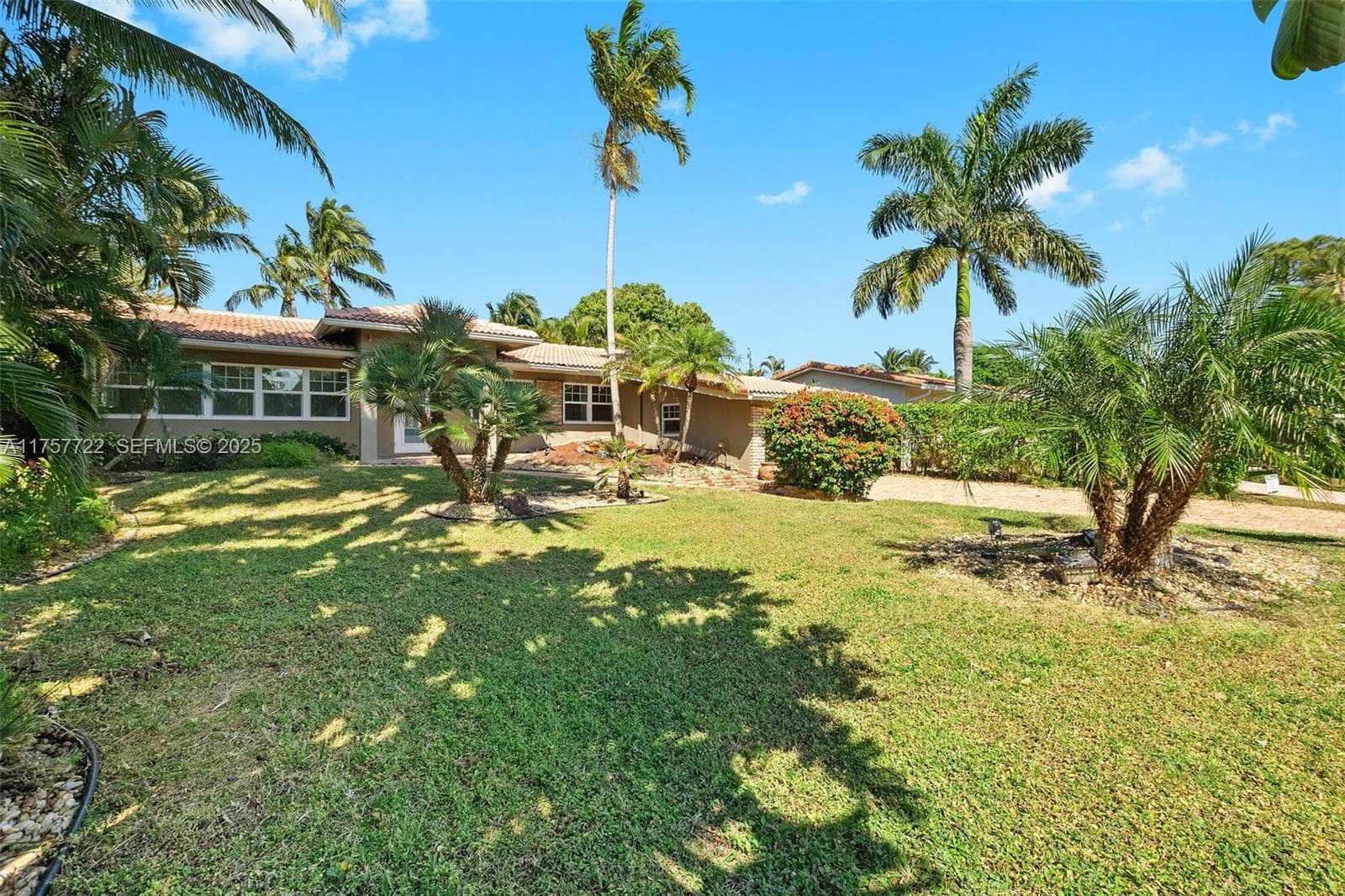 2725 NE 21st Ave, Fort Lauderdale FL 33306 photo 2