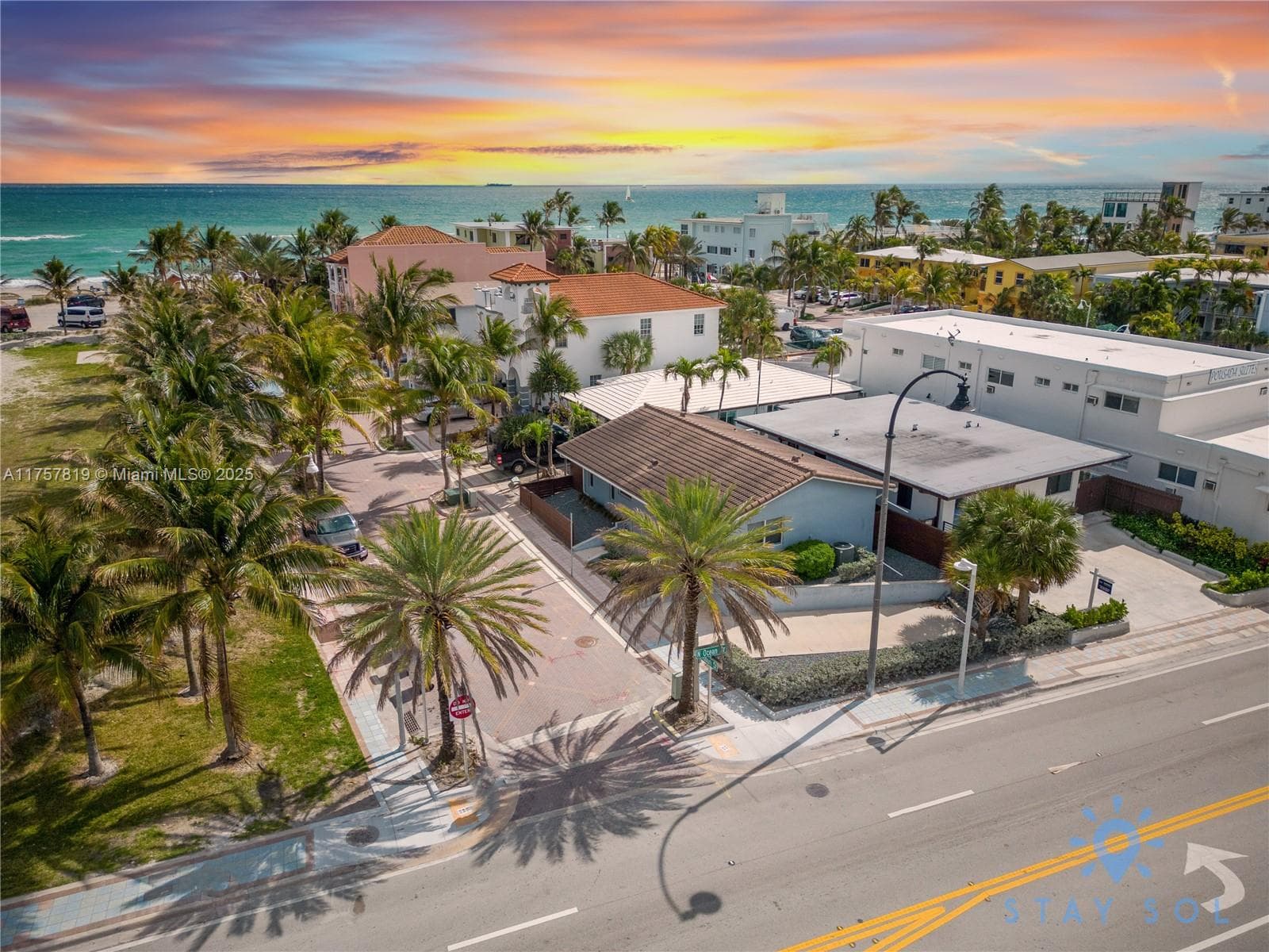 328 Missouri St # ., Hollywood FL 33019