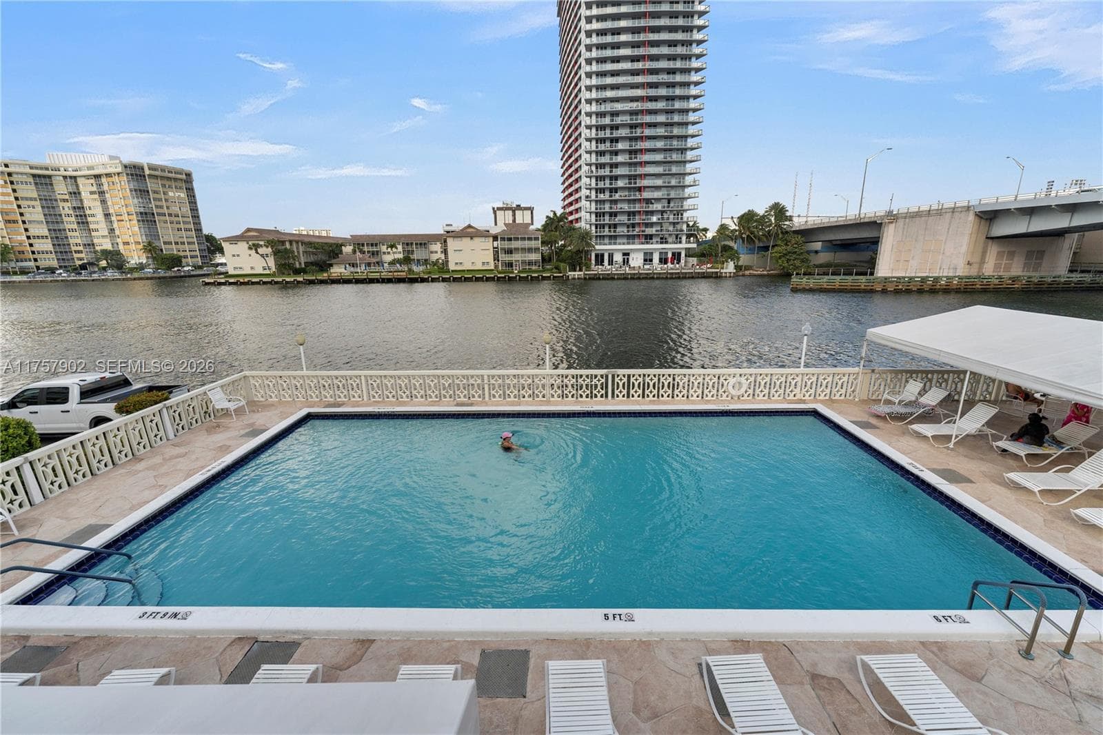 1817 S Ocean Dr # 827, Hallandale Beach FL 33009