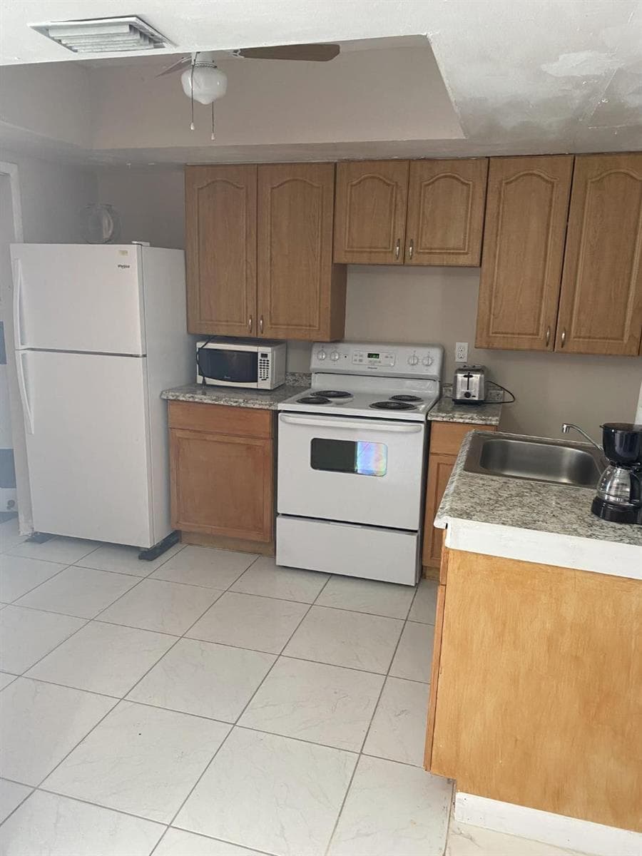 1110 S 29th Avenue, Hollywood FL 33020 photo 3