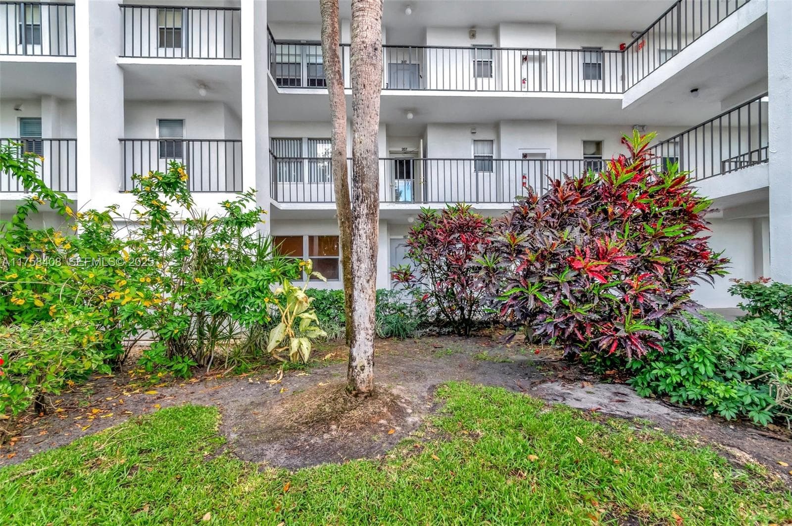 3597 Birdie Dr # 107, Lake Worth FL 33467 photo 3
