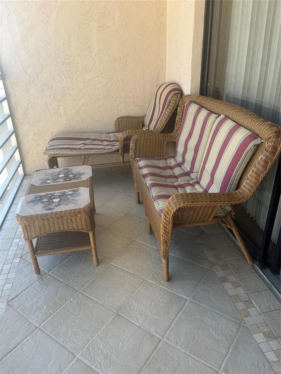1800 sw 81 Ave N 81 Ave Lauderdale Avenue # 1418, North Lauderdale FL 33068 photo 3