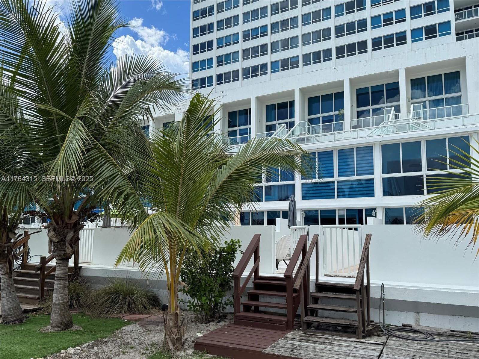 5445 Collins Ave # 11, Miami Beach FL 33140 photo 5