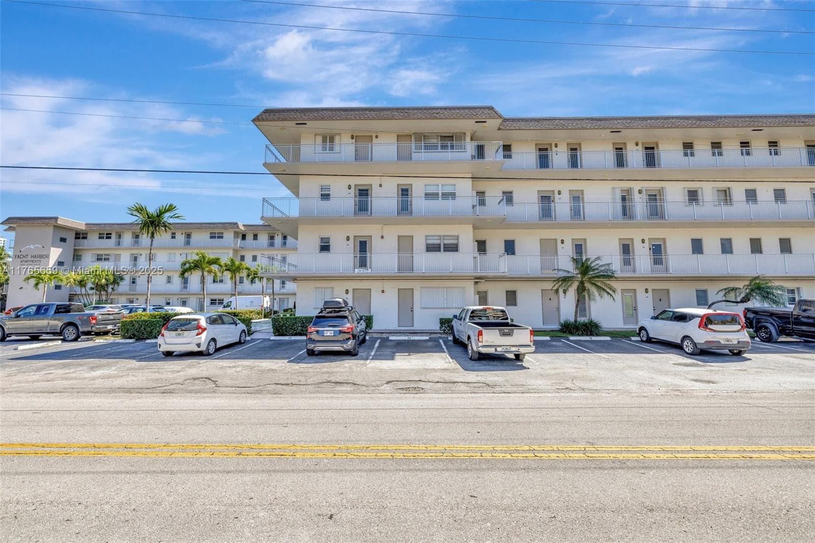 2200 Diana Dr # 111, Hallandale Beach, FL 33009 photo 2