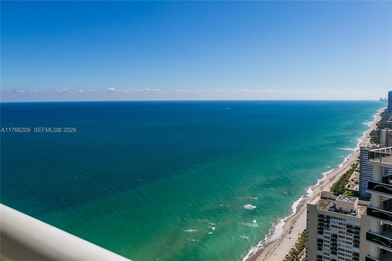 1830 S OCEAN DR # 4705, Hallandale Beach FL 33009