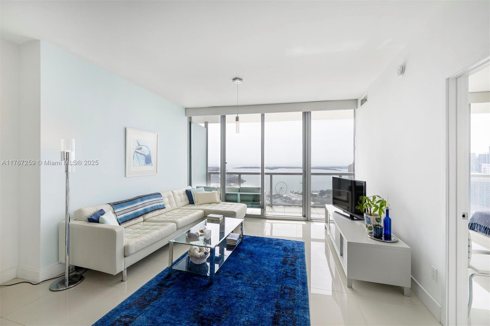888 Biscayne Blvd # 4306, Miami FL 33132 photo 2