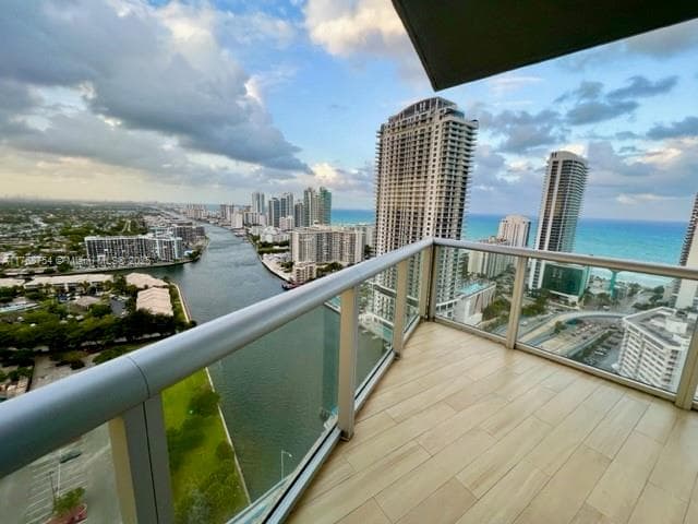 2600 E Hallandale Beach Blvd # T3102, Hallandale Beach FL 33009