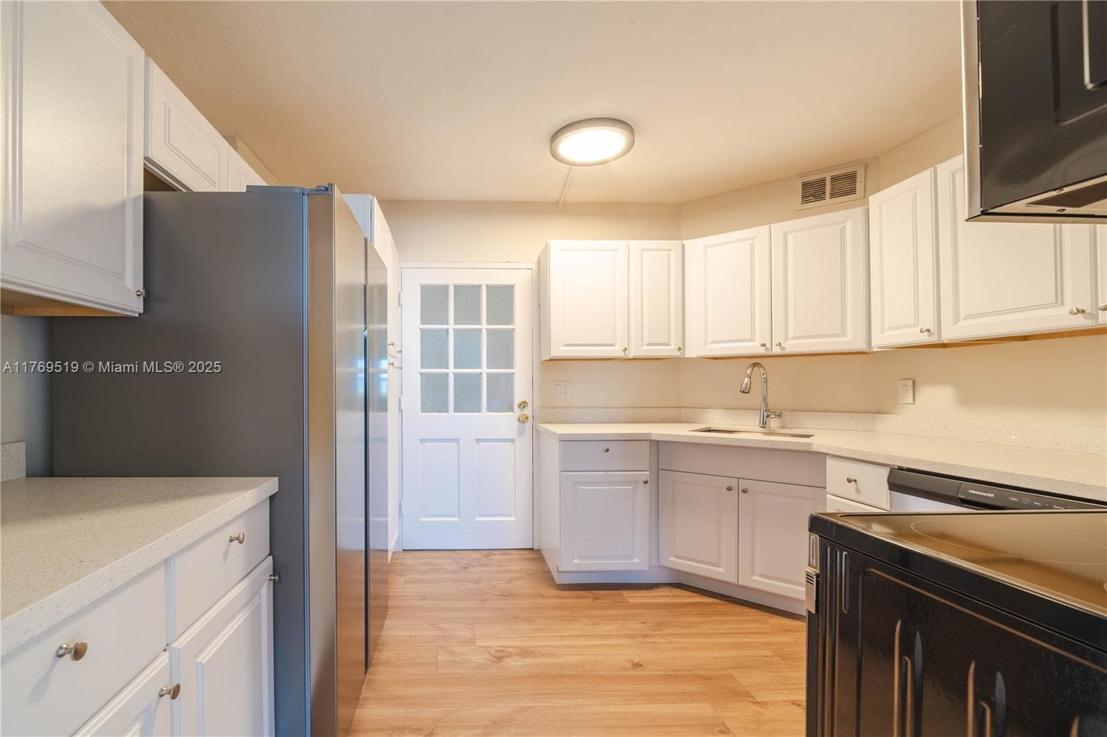 3301 Spanish Moss Ter # 802, Lauderhill FL 33319