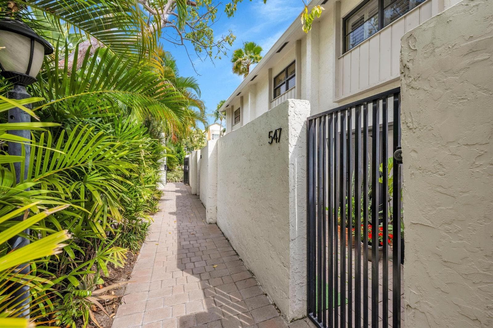 547 NE 7th Avenue # 3a, Fort Lauderdale, FL 33301