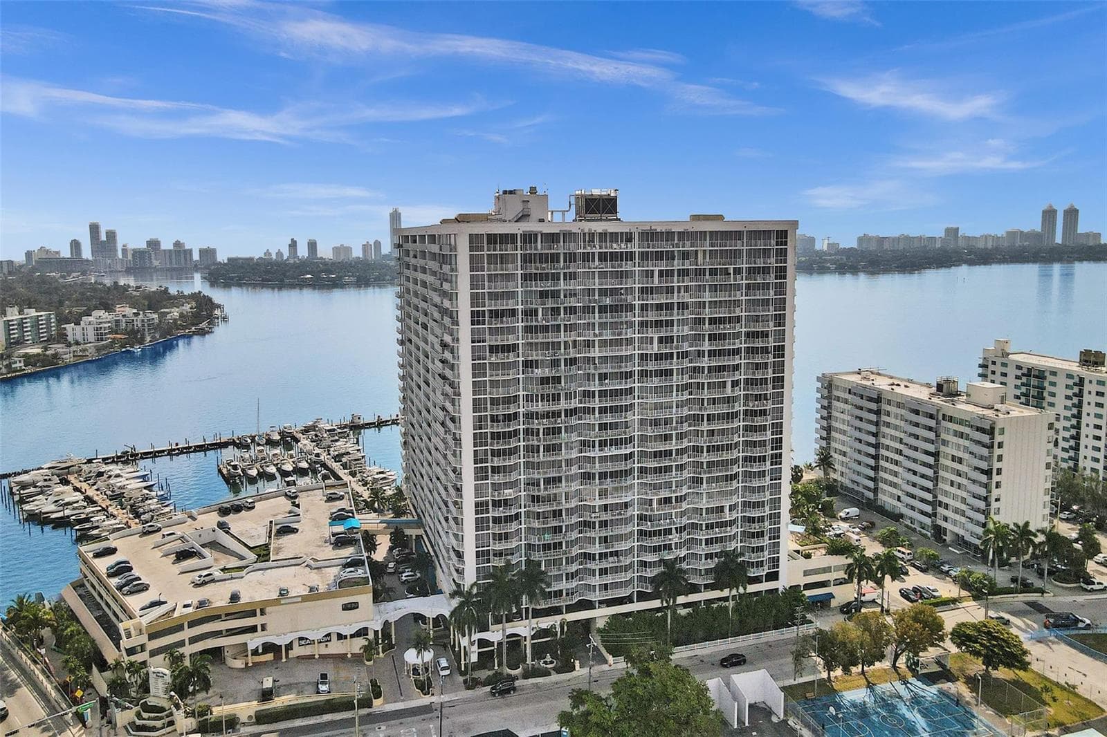 7601 E Treasure Drive # 617, North Bay Village FL 33141 photo 3