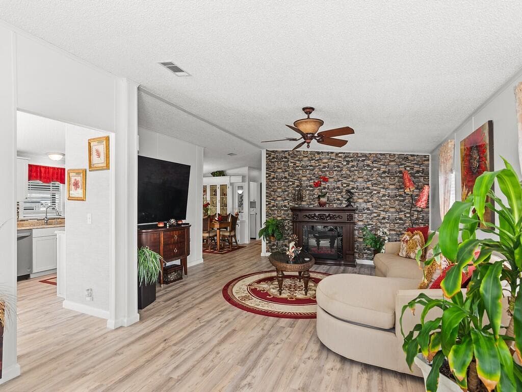 22 Mediterranean East Boulevard E, Port St. Lucie FL 34952 photo 5