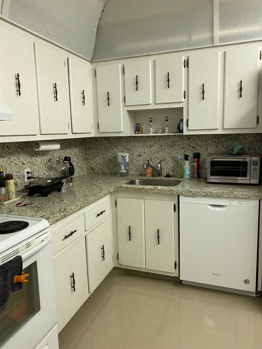 20335 W Country Club Dr # 905, Aventura FL 33180 photo 3