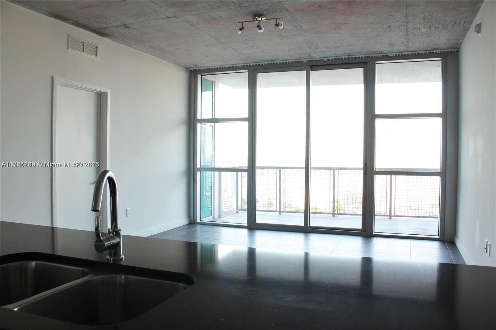 3301 NE 1 AV # H2904, Miami FL 33137 photo 3