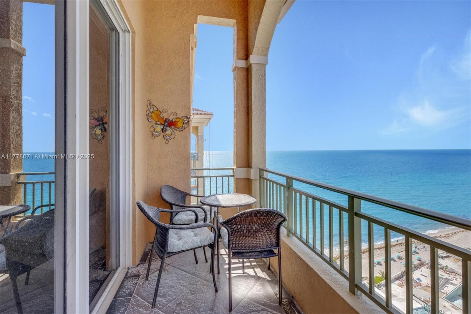 2080 S Ocean Dr # PH9, Hallandale Beach FL 33009