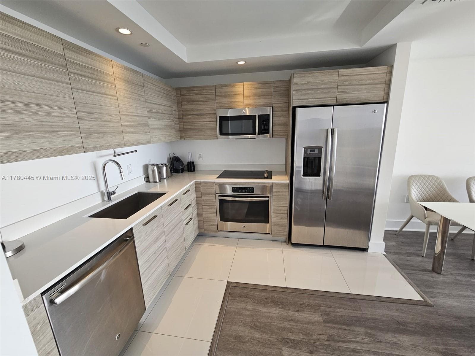 121 NE 34 ST # 2511, Miami FL 33137