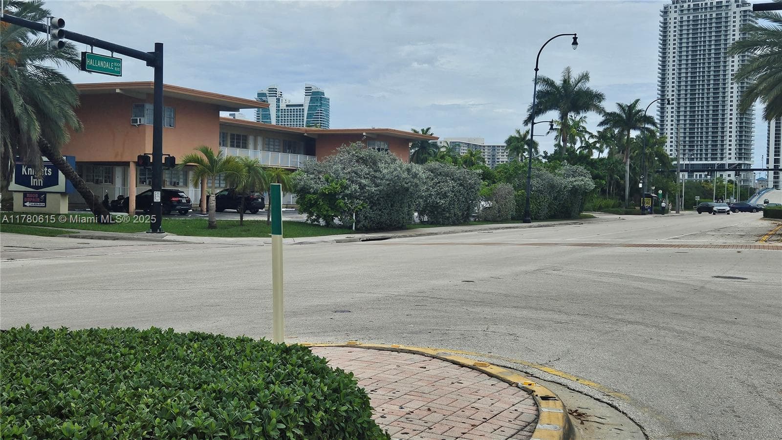 26 Diplomat Pkwy # 2259, Hallandale Beach FL 33009